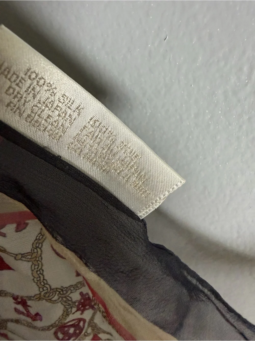 Jones New York Cream and Gray Patterned Silk Scarf